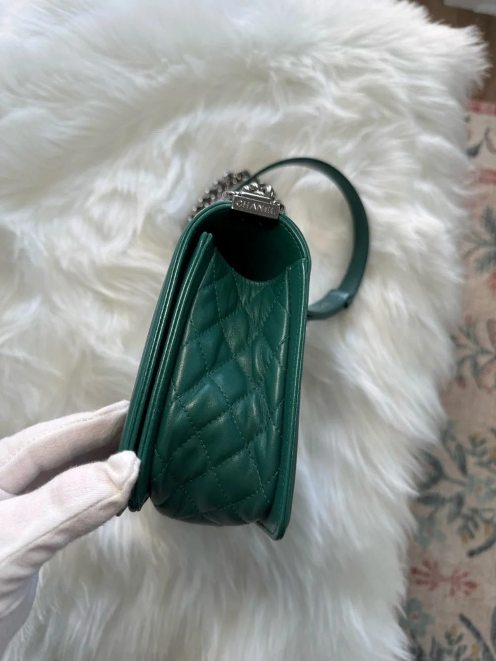 CHANEL: ✨RARE ✨Medium Teal Boy Bag *AUTHENTICATED* - Picture 8 of 15